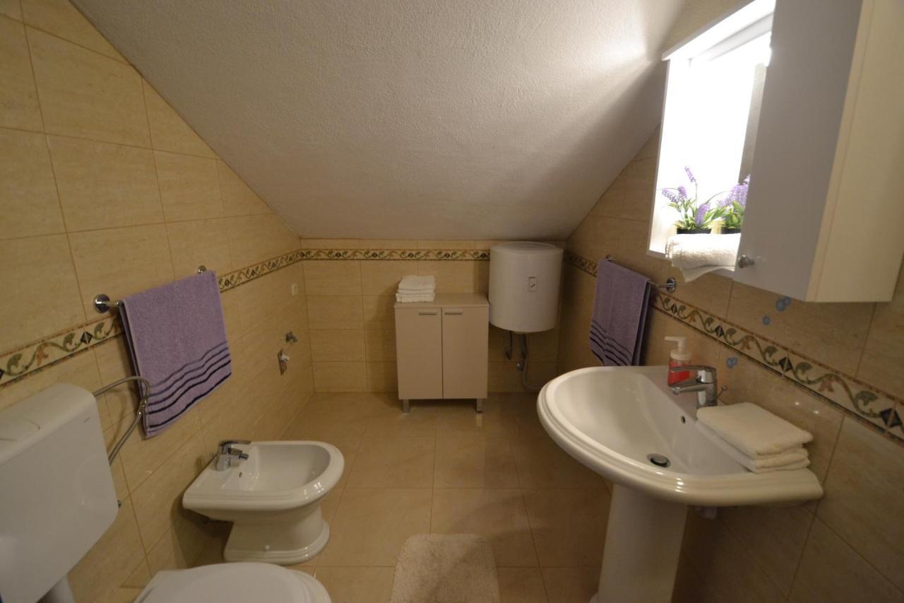 Apartmani Antonia Nakic -Stobrec スプリト エクステリア 写真