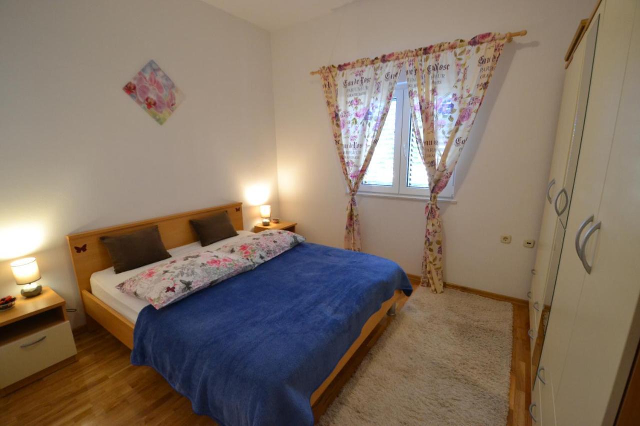 Apartmani Antonia Nakic -Stobrec スプリト エクステリア 写真